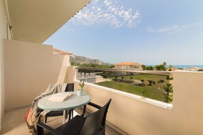 Standard Twin Room, Sea View | Balcony - Kalamaki Beach Hotel - Zakynthos Island (Zakynthos)