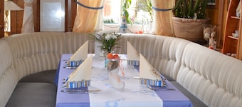 Hotel Alt Emder Buergerhaus