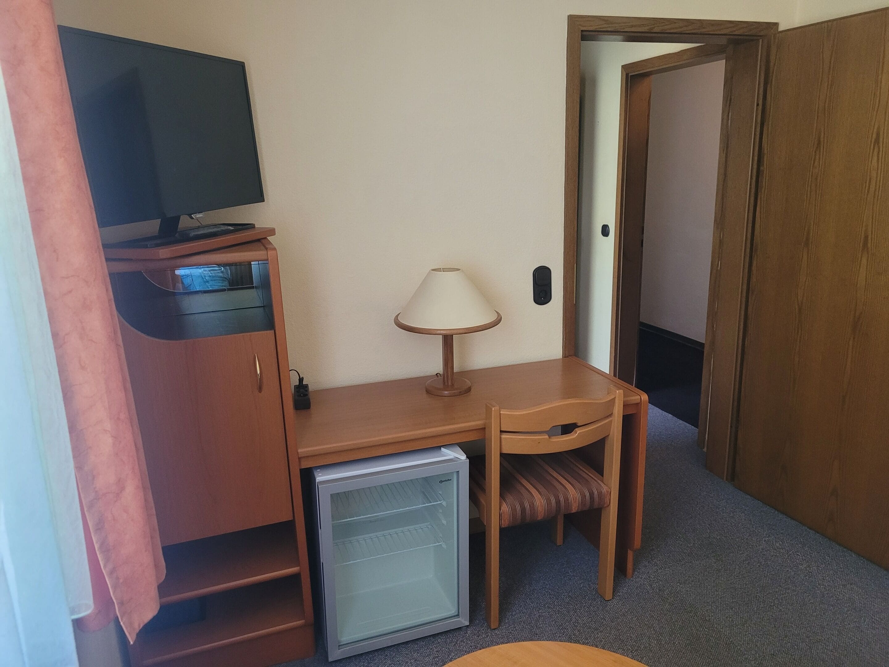 standard single room | interior