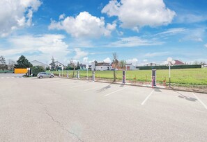 Property grounds - Hotel Roi Soleil Sausheim (Sausheim)