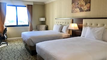 Premium bedding, in-room safe, desk, iron/ironing board