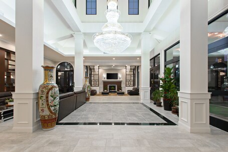 Holiday Inn El Monte - Los Angeles by IHG – Affordable hotel in El Monte