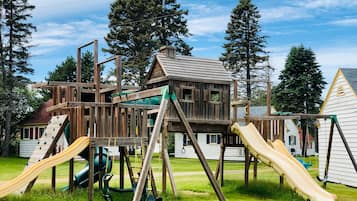 Außen-Kinderspielplatz