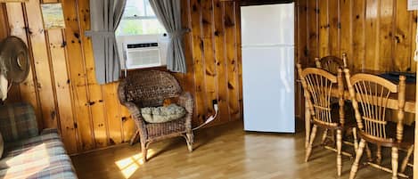 Cottage familiare, 2 camere da letto, cucina, vista cortile | Biancheria da letto di alta qualità, materassi a doppio strato