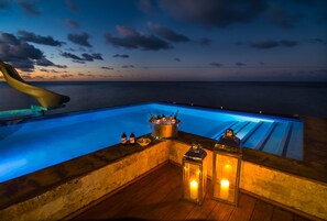 Bañera de hidromasaje exterior