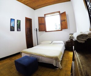 Iron/ironing board, free WiFi, bed sheets