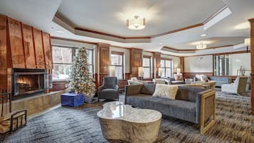 Condo, 2 Bedrooms | Living room