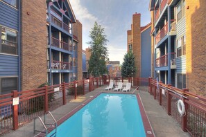 Condo, 2 quartos | Piscina | Piscina externa, piscina aquecida