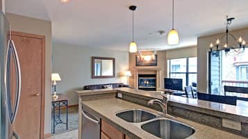 Condo, 2 Bedrooms | Private kitchen | Full-sized fridge, microwave, oven, stovetop
