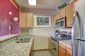 Private kitchen - Winter Escape+loft Perfect Blend Of Mountain + Town Sleeps 6 1 Bedroom Condo by RedAwning (Breckenridge)