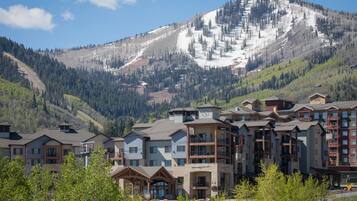 Condo, 2 Bedrooms | Exterior