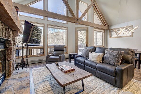 Townhome, 3 Bedrooms | Living area | TV, fireplace, DVD player - 3br Slopeside Beaver Creek  Ski-in, Sleeps 10 3 Bedroom Townhouse by RedAwning (Avon)