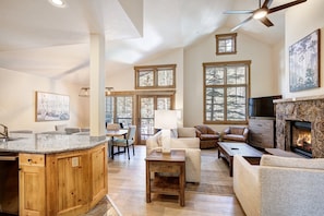 Townhome, 2 Bedrooms | Living area