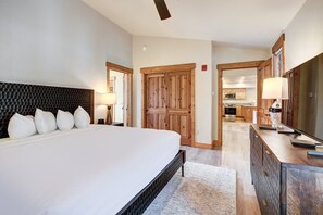 Townhome, 2 Bedrooms