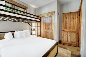Townhome, 3 Bedrooms | 3 bedrooms, cribs/infant beds, free WiFi, bed sheets