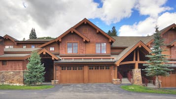 Townhome, 2 Bedrooms | Exterior