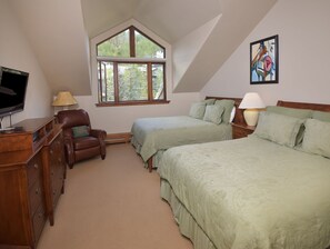 Condo, 3 Bedrooms - The Pines 401 (Avon)