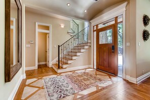 Interior entrance - Luxury 4 Bedroom Home in Central Austin (Austin)