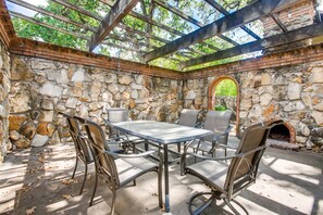 Maison Luxe, 4 chambres, non-fumeur | Terrasse/Patio