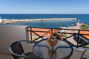 Standard Apartment | Terrace/patio - Castello Apartments (Mylopotamos)
