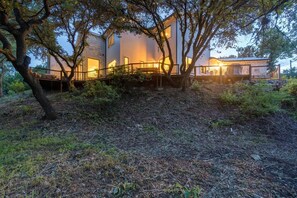 Exterior - Westlake Hills Retreat Minutes from Downtown (Austin)