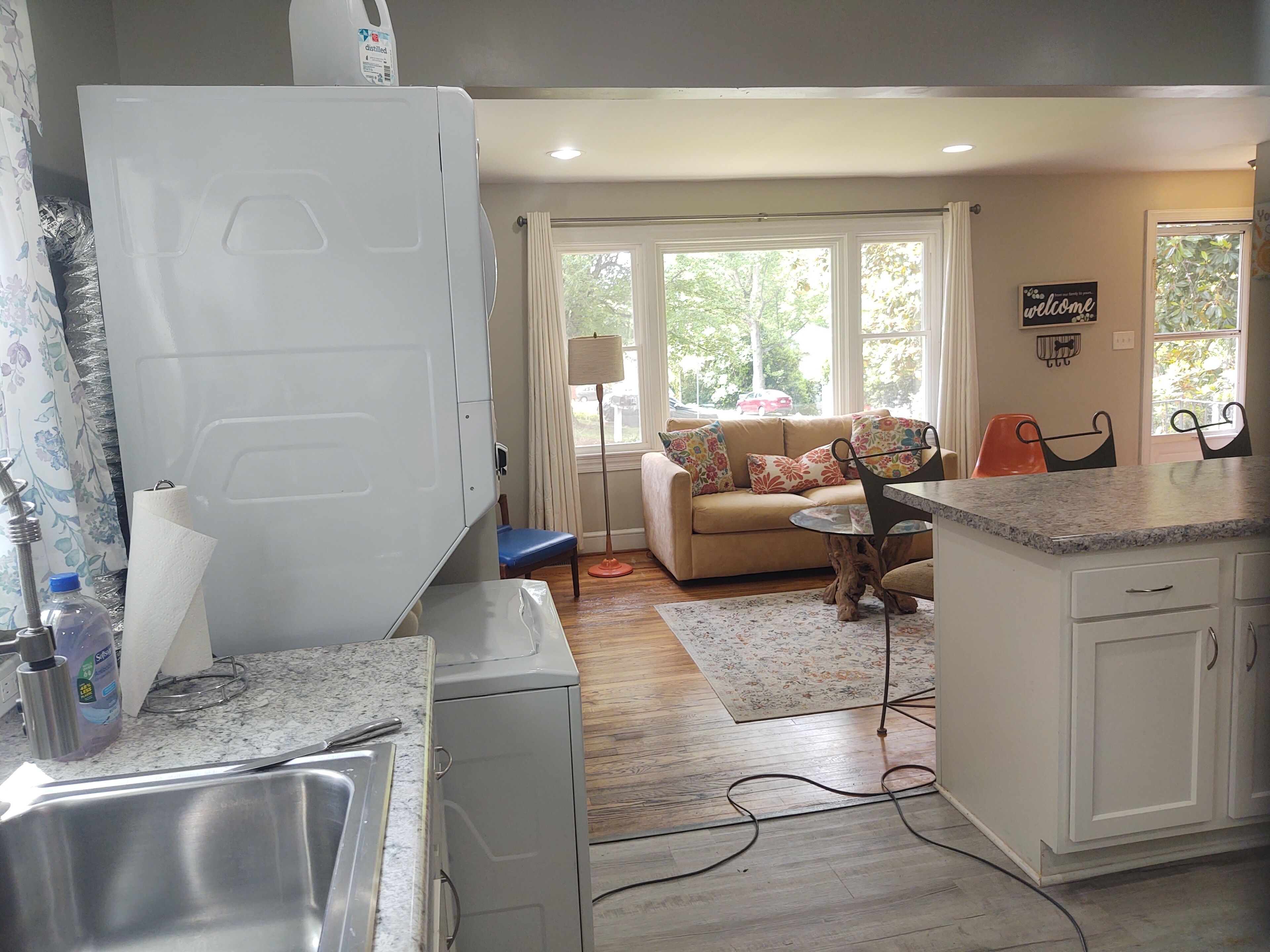 Doggone Fun 3bdr UVA Home w/ free breakfast.