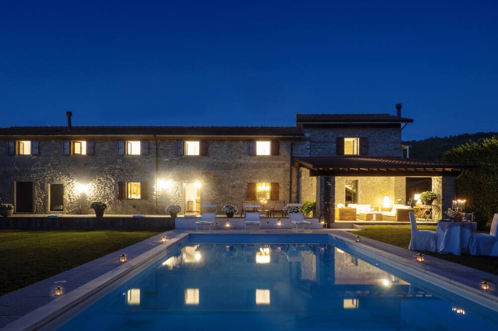 Tuscany: \"Casale T'Abita\" Exclusive, Close to the Cinque Terre Sea - Private Pool
