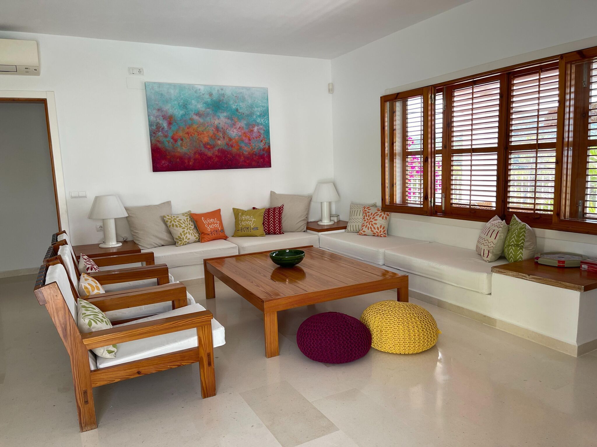 Tv, pejs, videospil, bordtennisbord