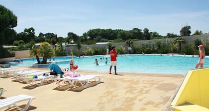 Mobilhome La Palmyre, Les Mathes, camping 4**** "Les Charmettes"