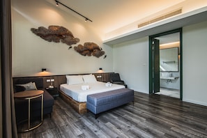 Room, Bathtub, Canal View | Premium bedding, minibar, in-room safe, individually decorated
