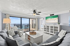 Smart-TV, DVD-Player, Tischfußball, Videothek