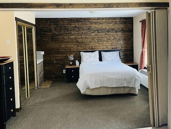 Room - 1 Br/ 1 Ba Mountain Central Condo (Park City)