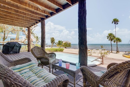 Perfect Private Caribbean Seafront Luxury Villa with Pool
