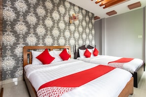 Free WiFi, bed sheets - Honey Hotel (Da Nang)