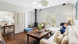 Luokittelematon kuva, 2 kautta 24, painike