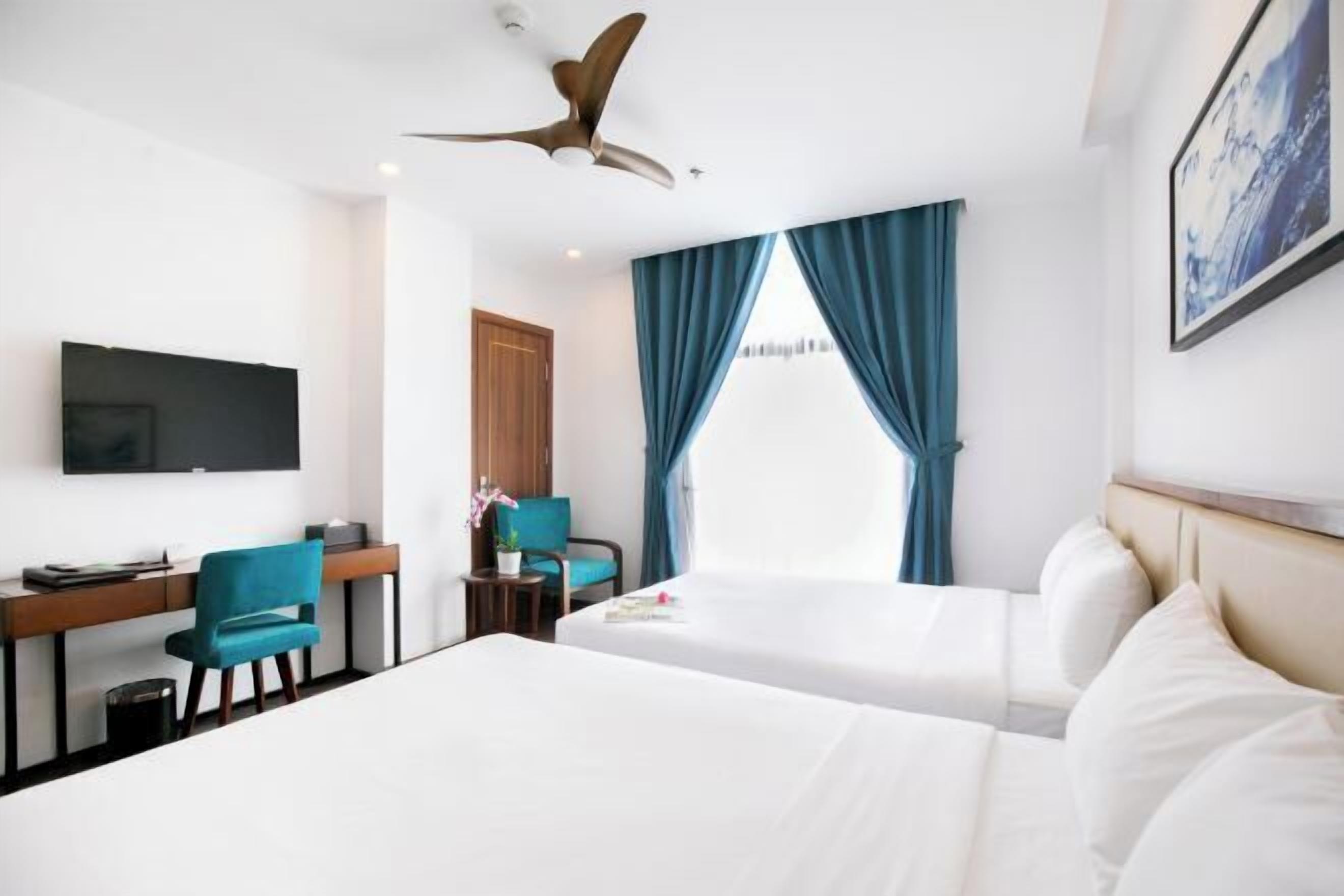 Premium bedding, memory foam beds, minibar, in-room safe