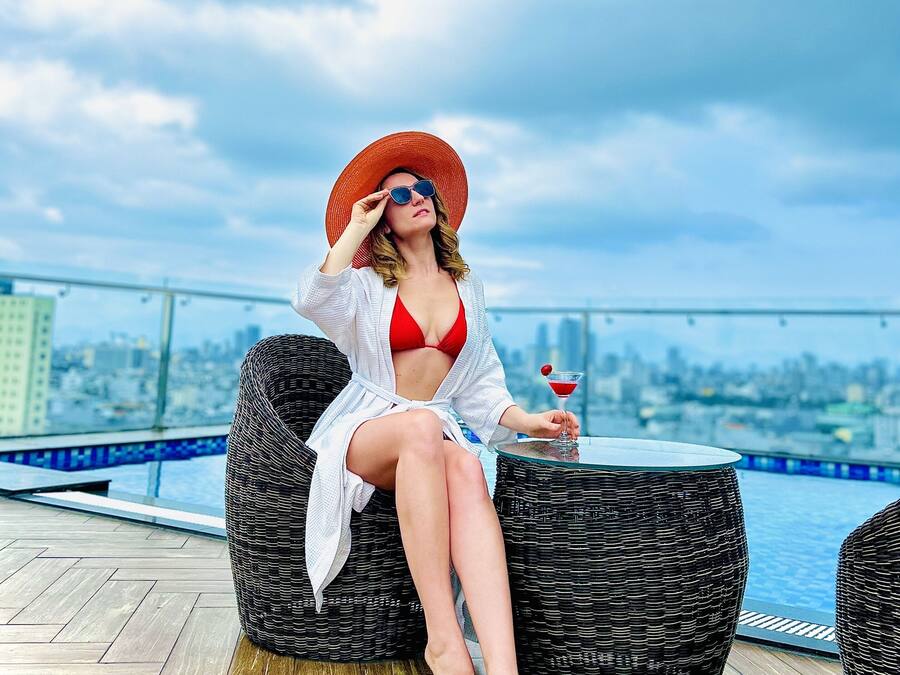 Outdoor pool, open 6:00 AM to 10:00 PM, sun loungers