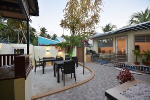 Breakfast, lunch and dinner served  - Nala Veli Villa (Ukulhas)