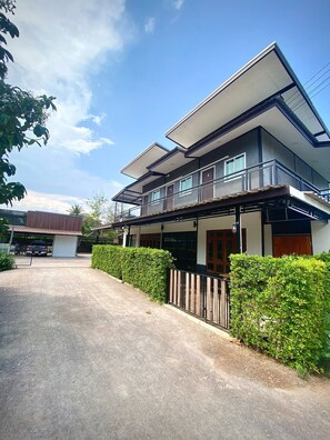 住宿正面