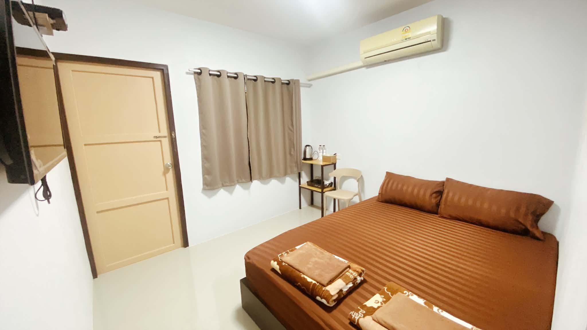 Habitación doble clásica | Wifi gratis, decoración personalizada y ropa de cama 