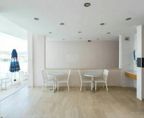 Desayuno buffet incluido todos los días