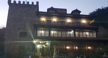 Posada Medieval el Manjon