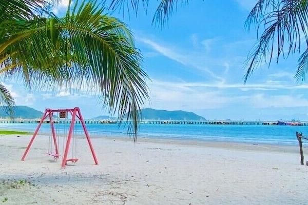 On the beach, white sand, beach bar