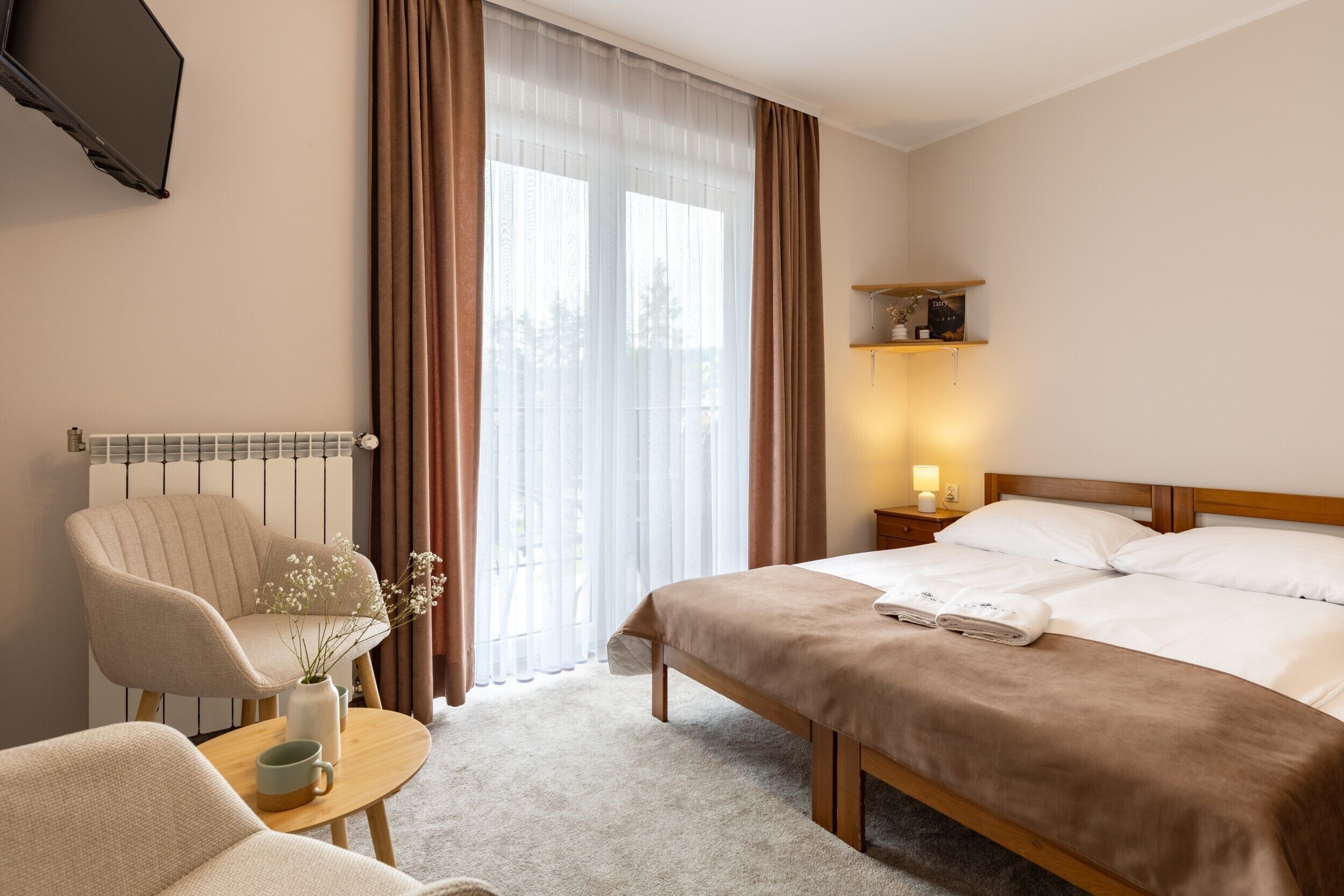 Tabla de planchar con plancha, cunas y wifi gratis 