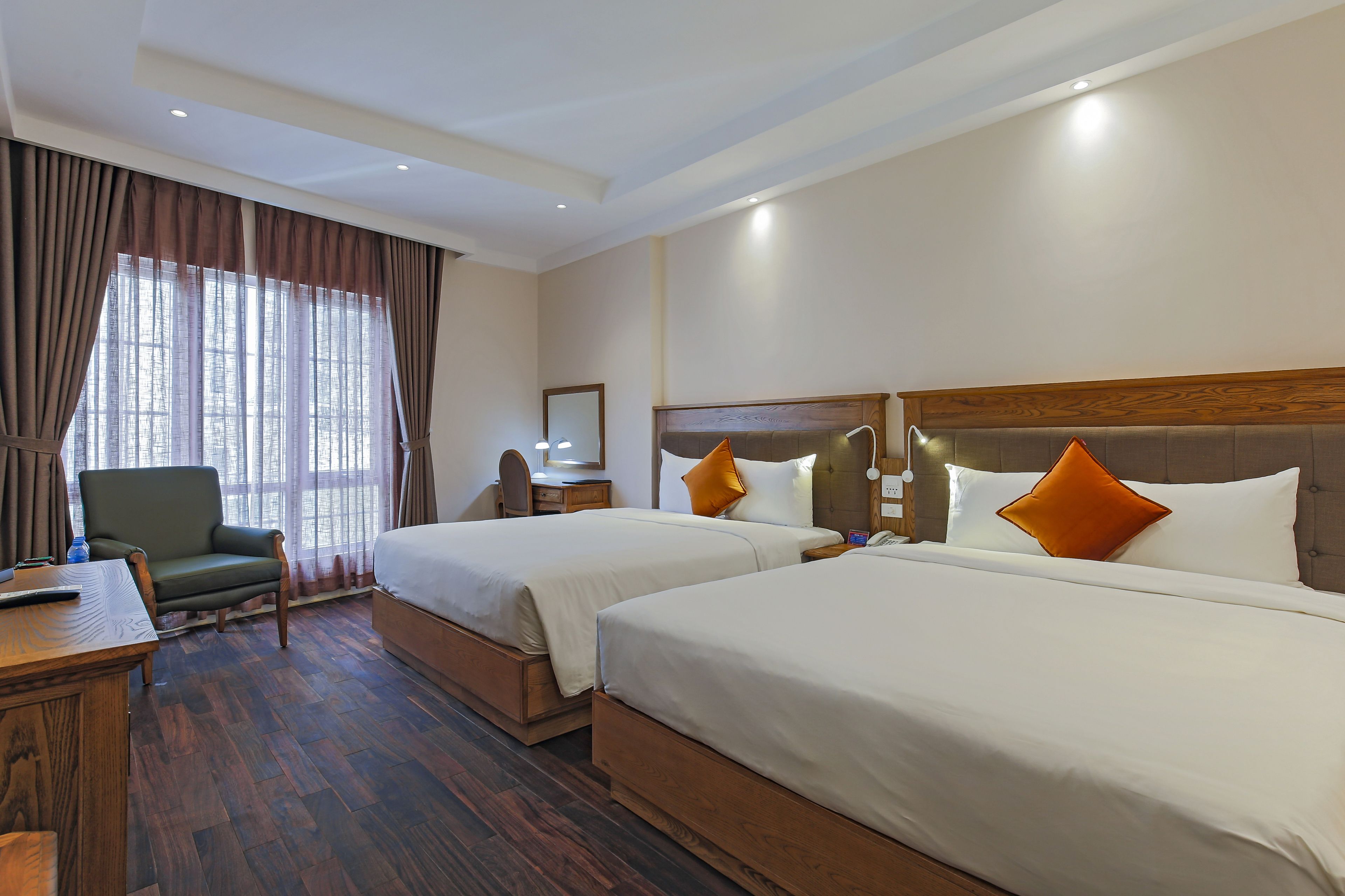 minibar, in-room safe, desk, soundproofing