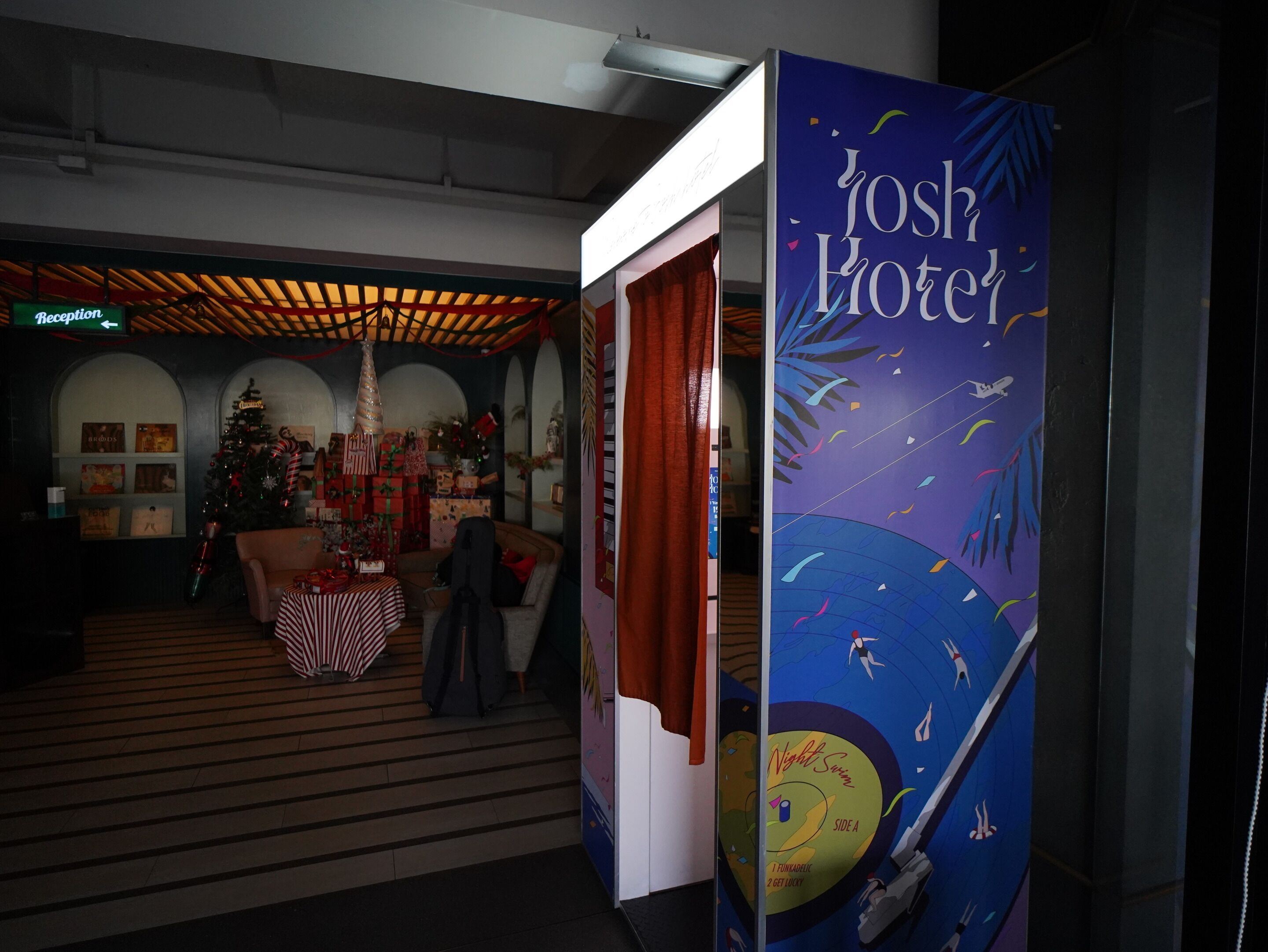 Foto - Josh Hotel