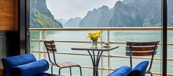 Lan Ha Legend Cruise