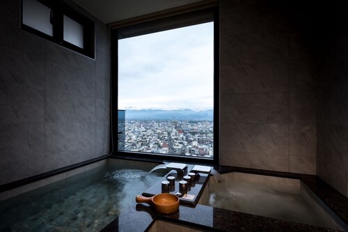 Cuncyue Hot Spring Resort