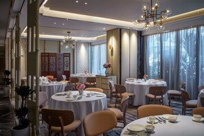 Se sirven almuerzos y cenas