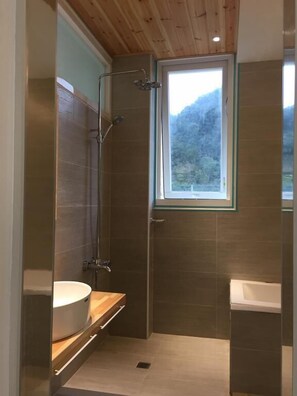 Bathroom sink - Xianel Vacation Chateau (Dahu)
